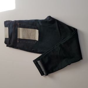 The curvy high-rise skinny jean